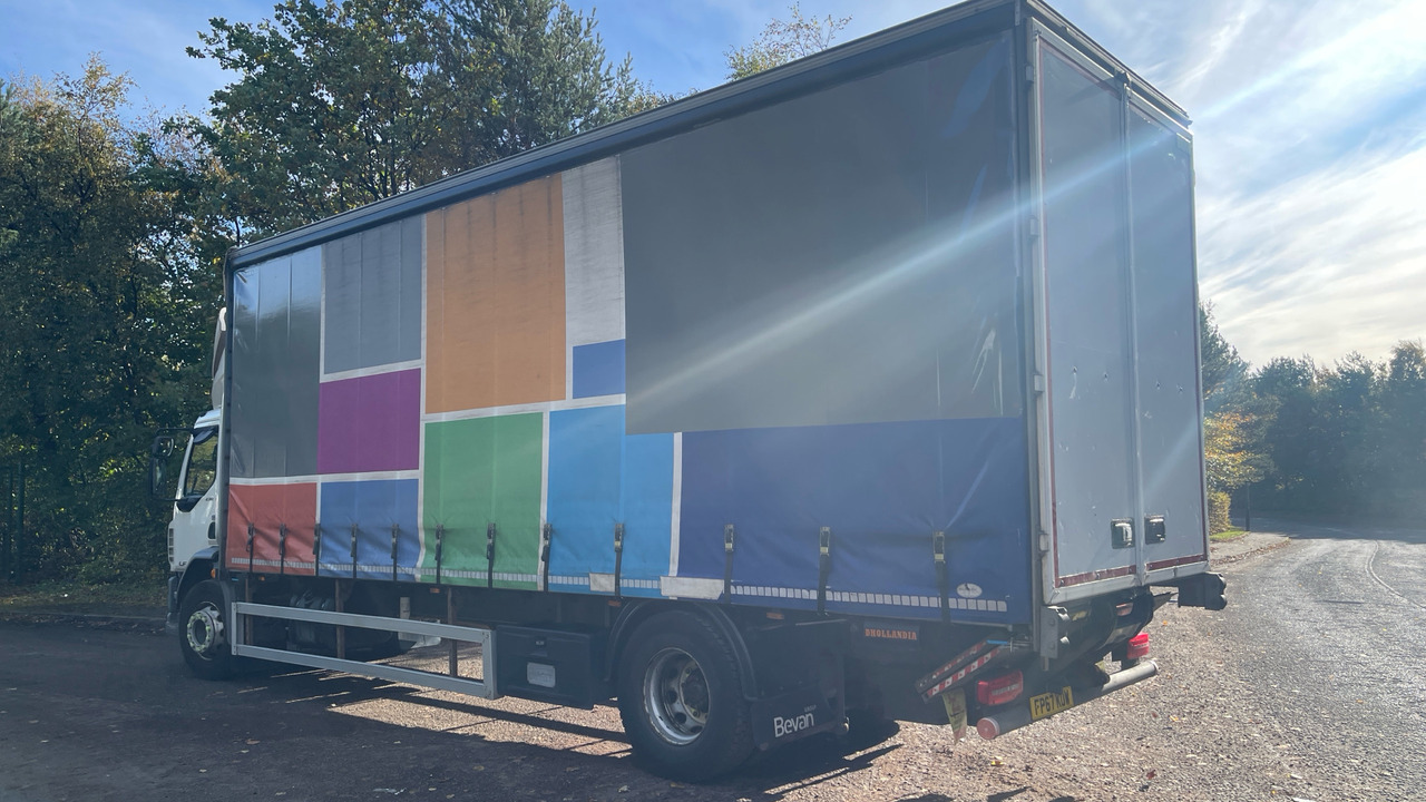 DAF LF 230 - Curtainsider truck: picture 3 DAF LF 230 - Curtainsider truck: picture 3