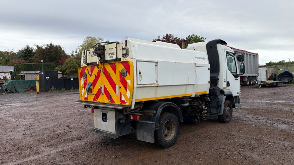 DAF LF 45.160 - Road sweeper: picture 3 DAF LF 45.160 - Road sweeper: picture 3