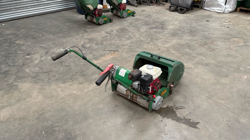 DENNIS FT510 PEDESTRIAN CYLINDER MOWER NO BLADE UNIT, GRASS BOX - Garden mower: picture 3 DENNIS FT510 PEDESTRIAN CYLINDER MOWER NO BLADE UNIT, GRASS BOX - Garden mower: picture 3