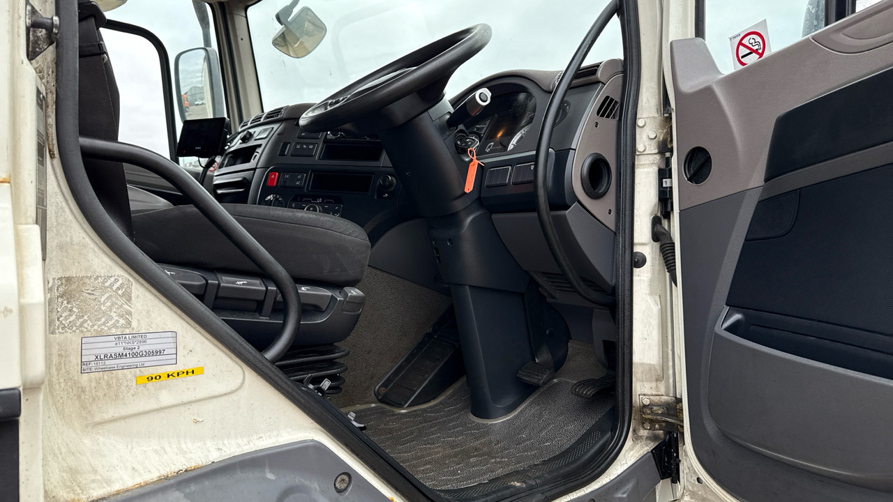 Daf CF 340 - Box truck: picture 5 Daf CF 340 - Box truck: picture 5