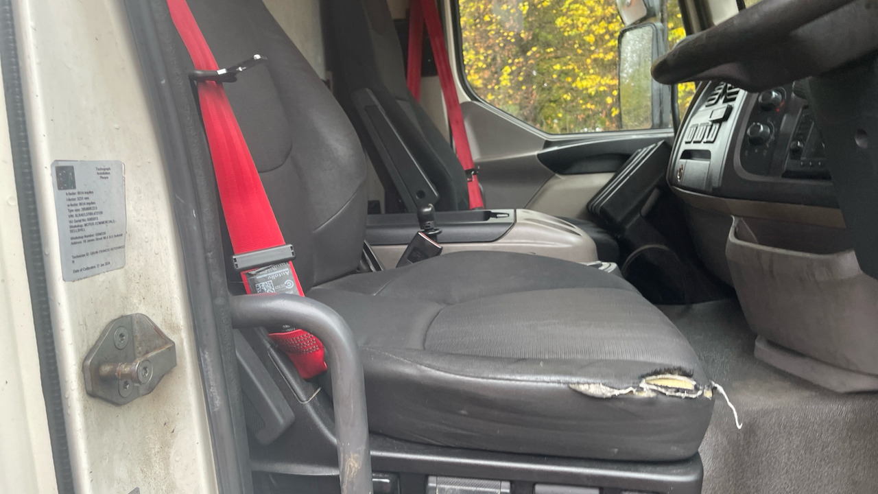 Daf LF 230 - Curtainsider truck: picture 5 Daf LF 230 - Curtainsider truck: picture 5