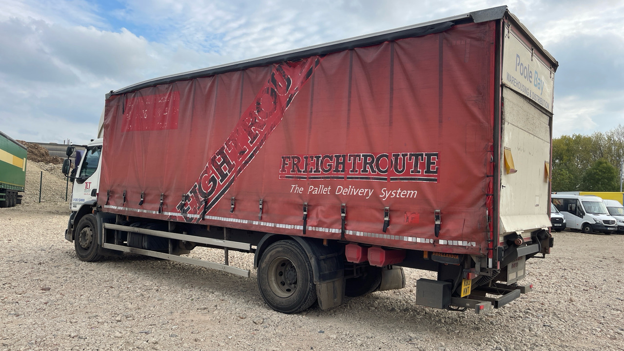 Daf LF 55.220 - Curtainsider truck: picture 3 Daf LF 55.220 - Curtainsider truck: picture 3