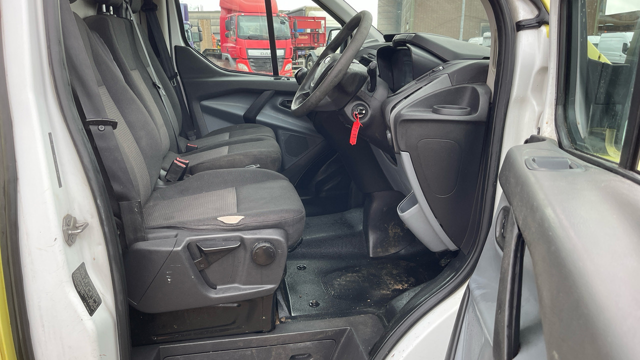 FORD TRANSIT CUSTOM 290 2.2 TDCI 125PS - Small van: picture 5 FORD TRANSIT CUSTOM 290 2.2 TDCI 125PS - Small van: picture 5
