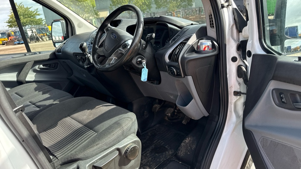 FORD TRANSIT CUSTOM 340 2.0 TDCI 130PS - Small van: picture 5 FORD TRANSIT CUSTOM 340 2.0 TDCI 130PS - Small van: picture 5