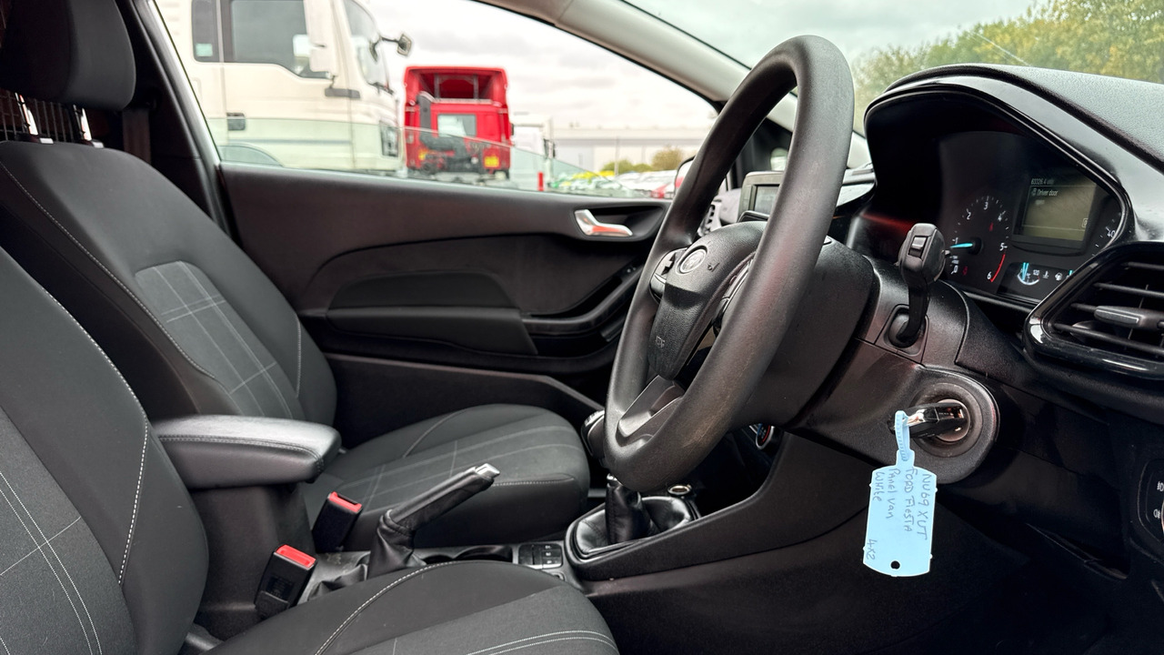 Ford Fiesta 1.5 TDCi - Car: picture 5 Ford Fiesta 1.5 TDCi - Car: picture 5