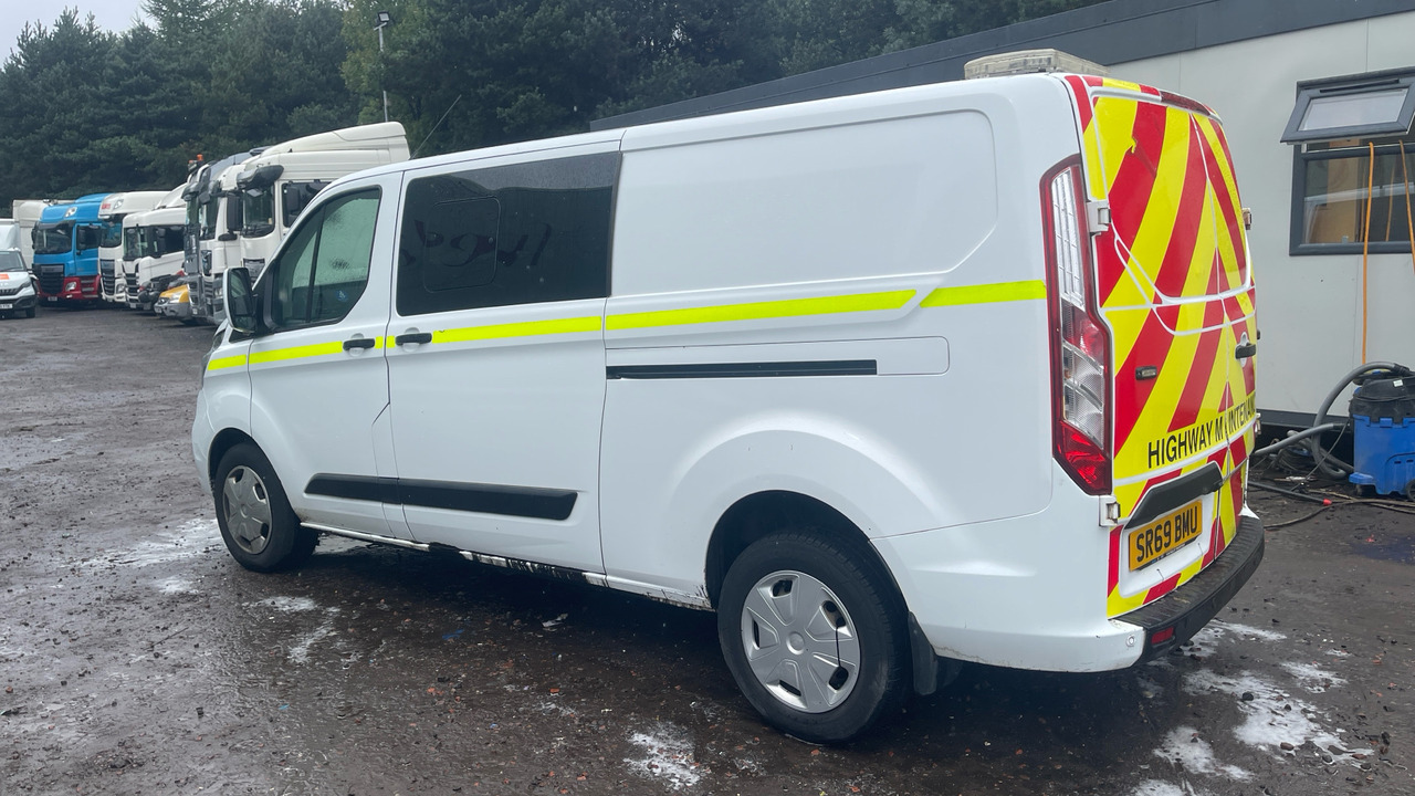 Ford Transit Custom 320 2.0 EcoBlue 130ps Trend - Combi van: picture 3 Ford Transit Custom 320 2.0 EcoBlue 130ps Trend - Combi van: picture 3