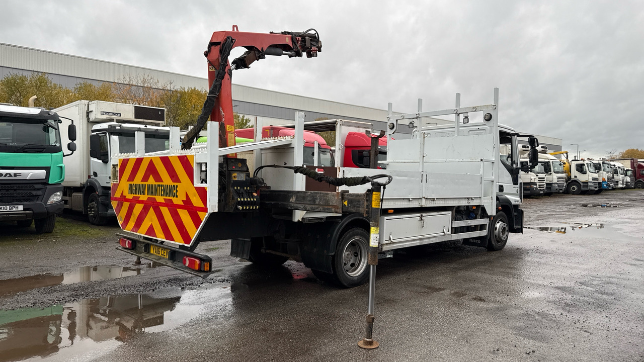 IVECO EUROCARGO 120-190 - Dropside/ Flatbed truck, Crane truck: picture 4 IVECO EUROCARGO 120-190 - Dropside/ Flatbed truck, Crane truck: picture 4