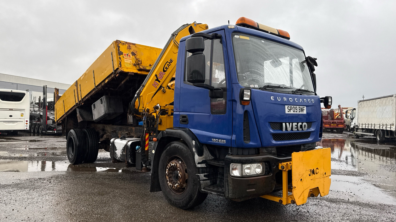 IVECO EUROCARGO 180E - Tipper, Crane truck: picture 1 IVECO EUROCARGO 180E - Tipper, Crane truck: picture 1