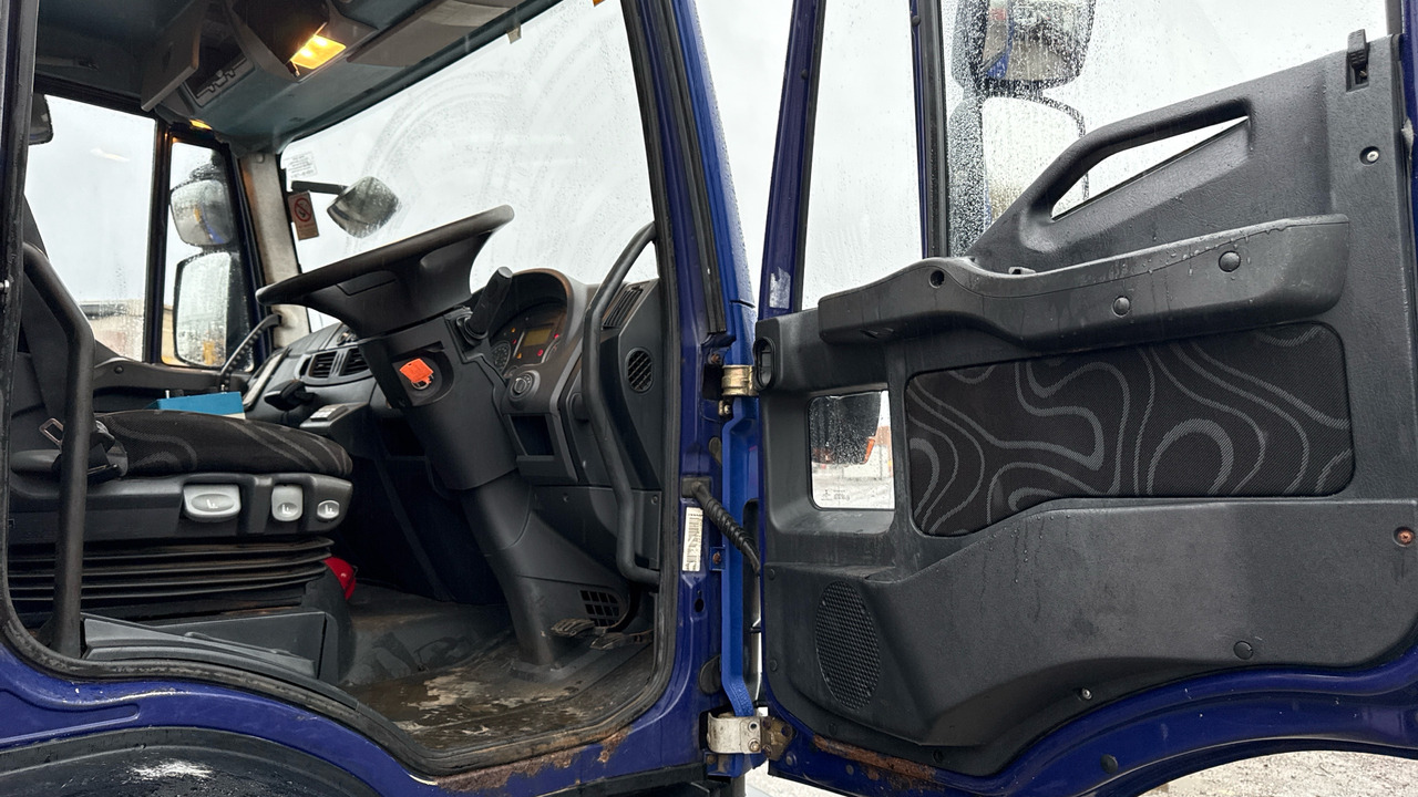 IVECO EUROCARGO 180E - Tipper, Crane truck: picture 5 IVECO EUROCARGO 180E - Tipper, Crane truck: picture 5