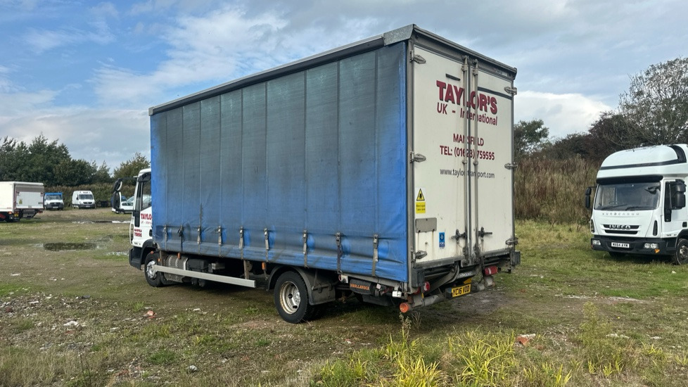 IVECO EUROCARGO 75E16 - Curtainsider truck: picture 3 IVECO EUROCARGO 75E16 - Curtainsider truck: picture 3