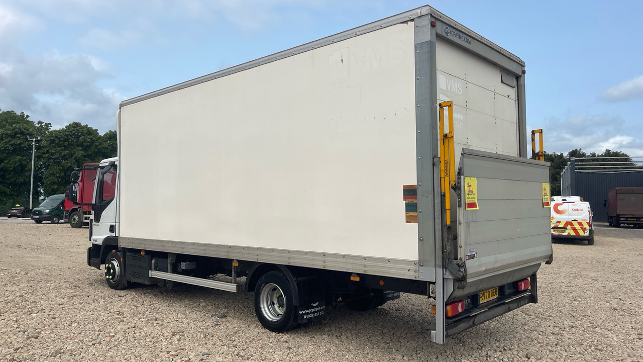 Iveco Eurocargo 75-160 - Box truck: picture 3 Iveco Eurocargo 75-160 - Box truck: picture 3