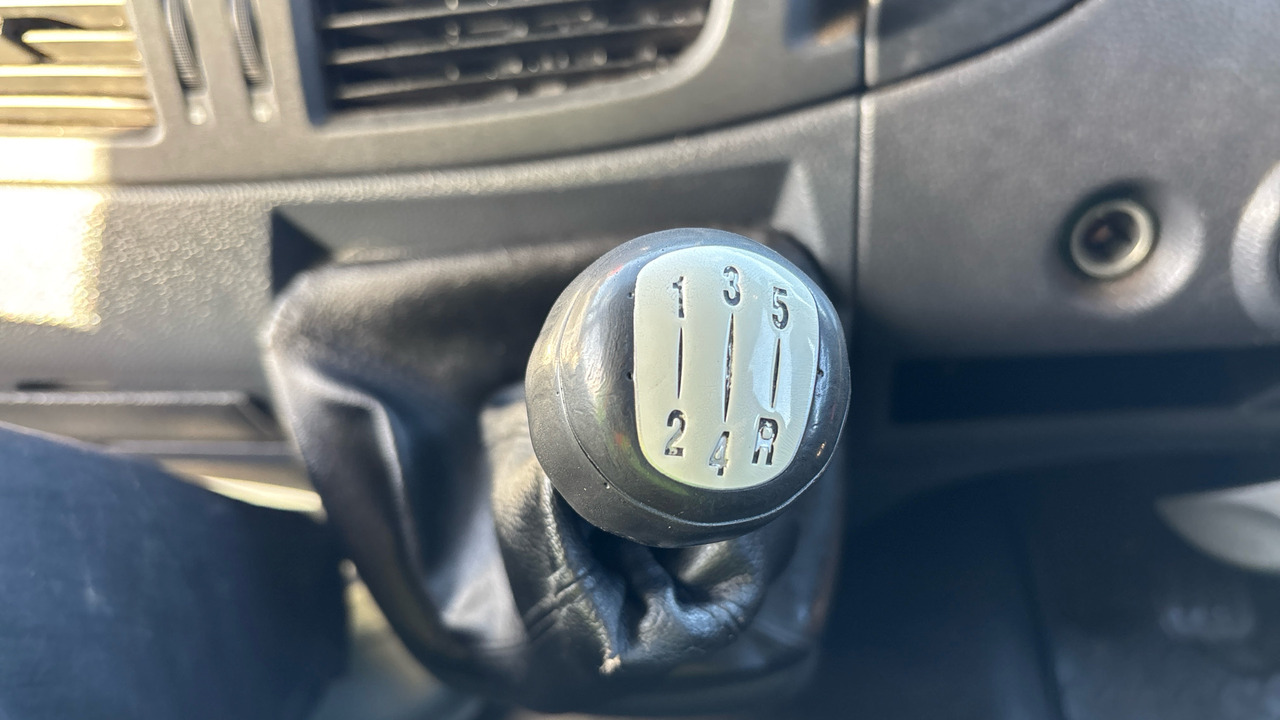 Box truck Iveco Eurocargo 75E16: picture 14