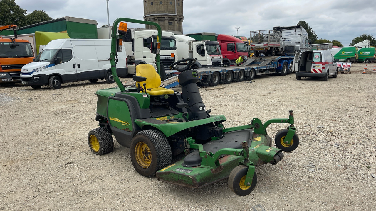 JOHN DEERE 1435 SERIES - Garden mower: picture 1 JOHN DEERE 1435 SERIES - Garden mower: picture 1