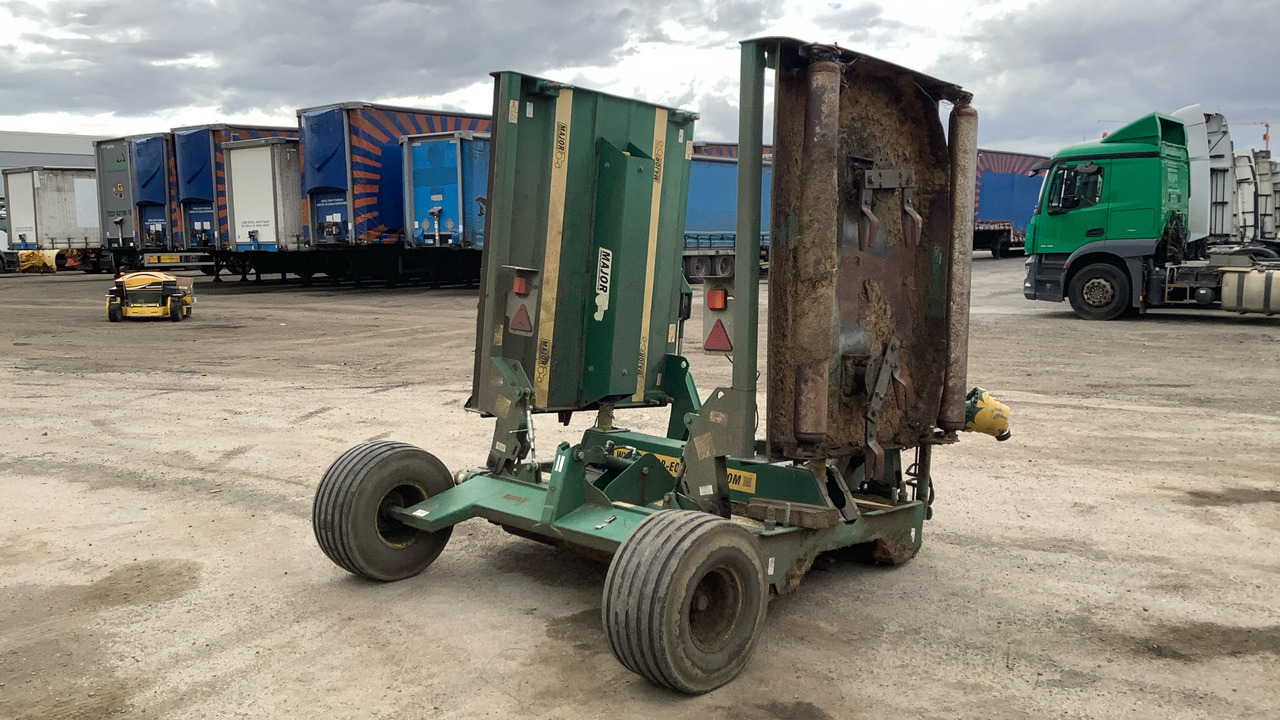 MAJOR 18000GR TRAILED FINISHING MOWER 13/441 - Construction equipment: picture 3 MAJOR 18000GR TRAILED FINISHING MOWER 13/441 - Construction equipment: picture 3