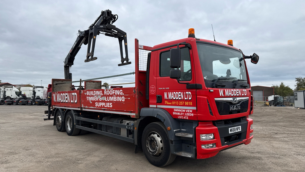 MAN TG-M 26.320 - Dropside/ Flatbed truck, Crane truck: picture 1 MAN TG-M 26.320 - Dropside/ Flatbed truck, Crane truck: picture 1