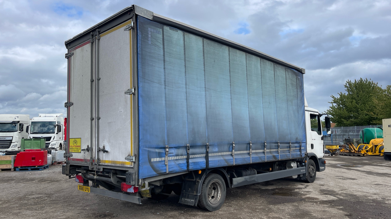 MAN TGL 7.150 - Curtainsider truck: picture 4 MAN TGL 7.150 - Curtainsider truck: picture 4