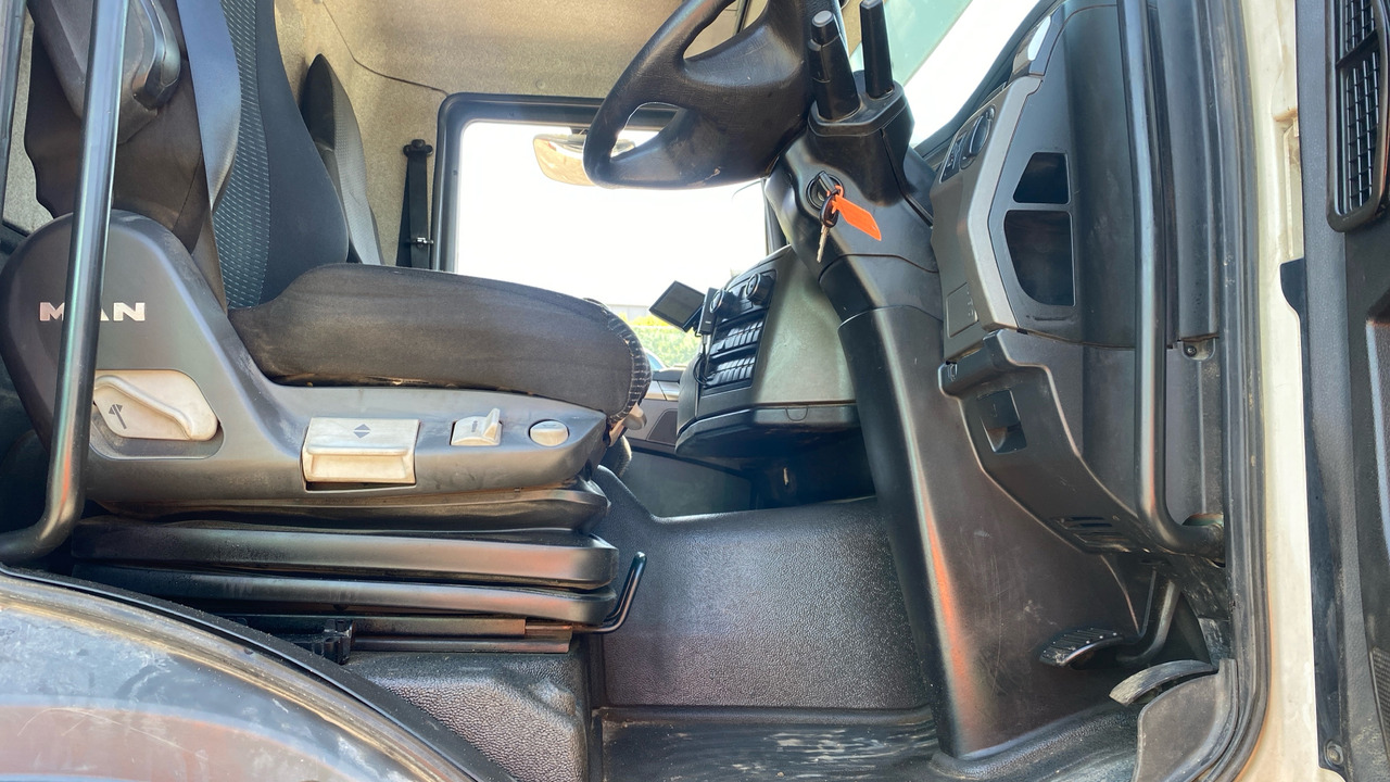 MAN TGM 26.340 - Tow truck: picture 5 MAN TGM 26.340 - Tow truck: picture 5