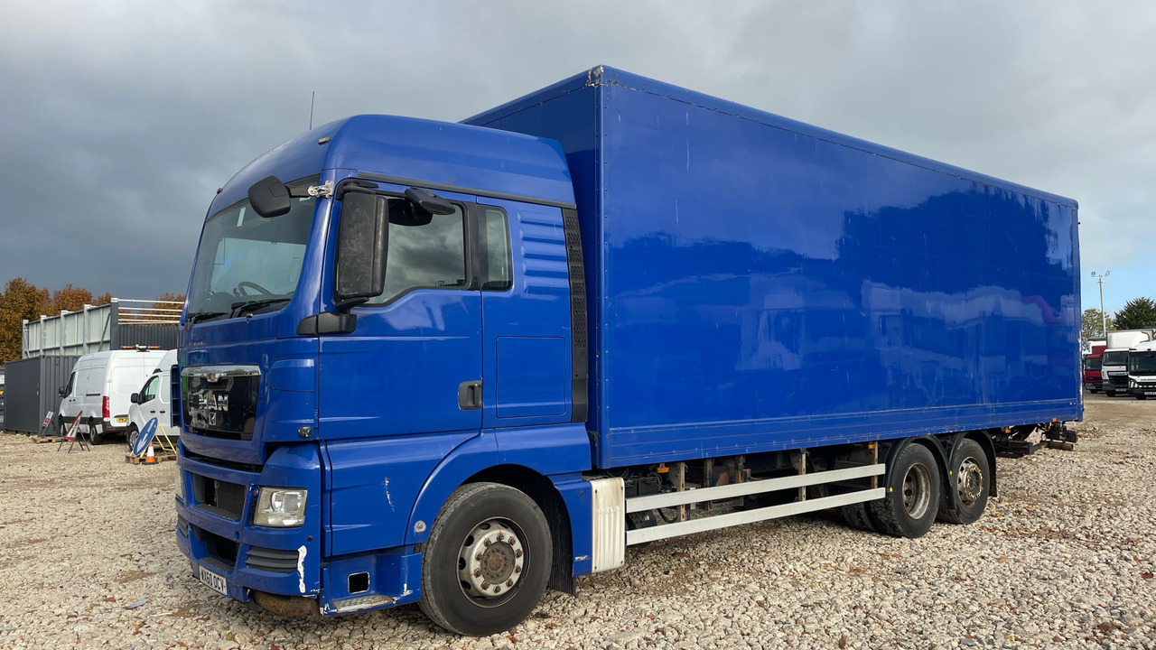 MAN TGX 26.440 - Box truck: picture 2 MAN TGX 26.440 - Box truck: picture 2