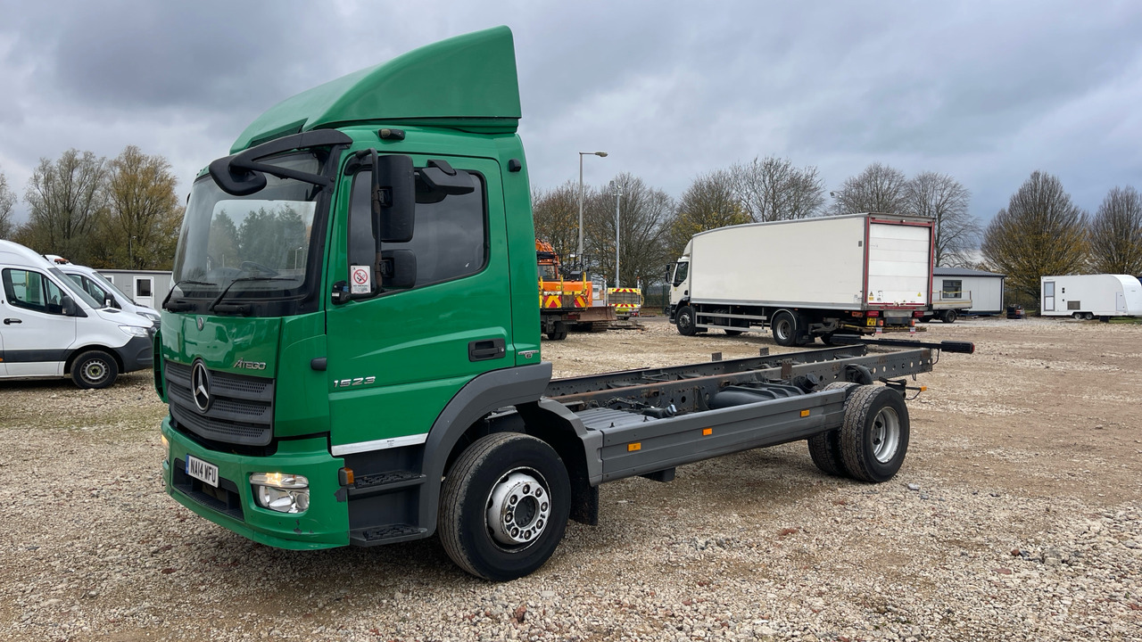 MERCEDES-BENZ ATEGO 1523 - Cab chassis truck: picture 2 MERCEDES-BENZ ATEGO 1523 - Cab chassis truck: picture 2