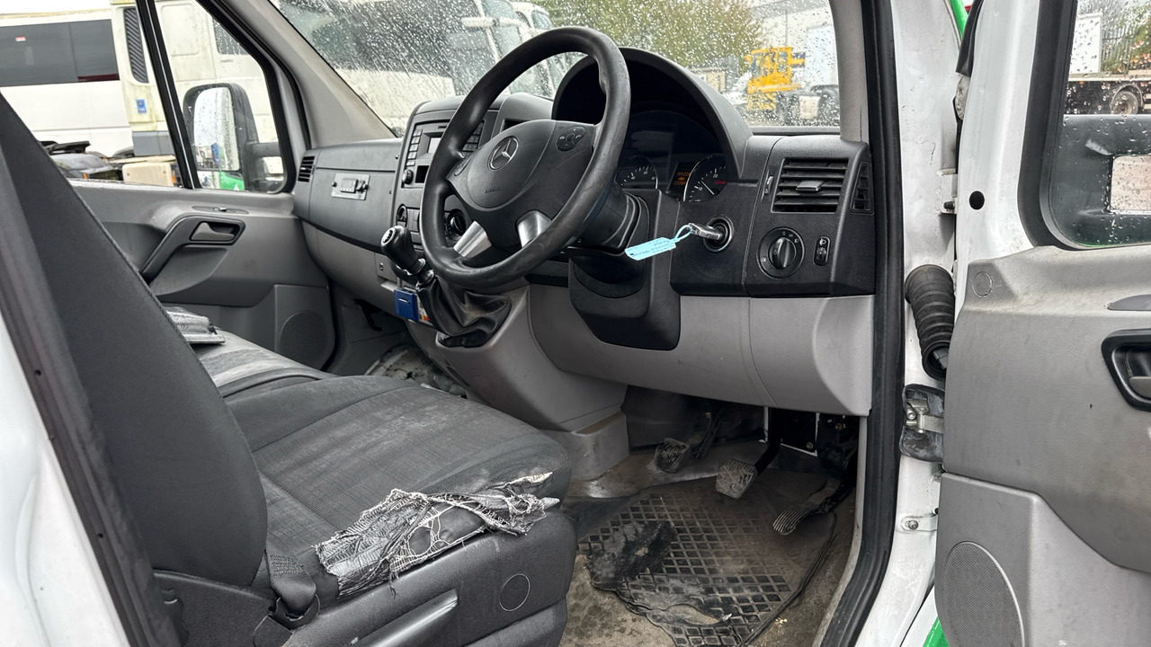 MERCEDES-BENZ SPRINTER 313 CDI - Cab chassis truck: picture 5 MERCEDES-BENZ SPRINTER 313 CDI - Cab chassis truck: picture 5