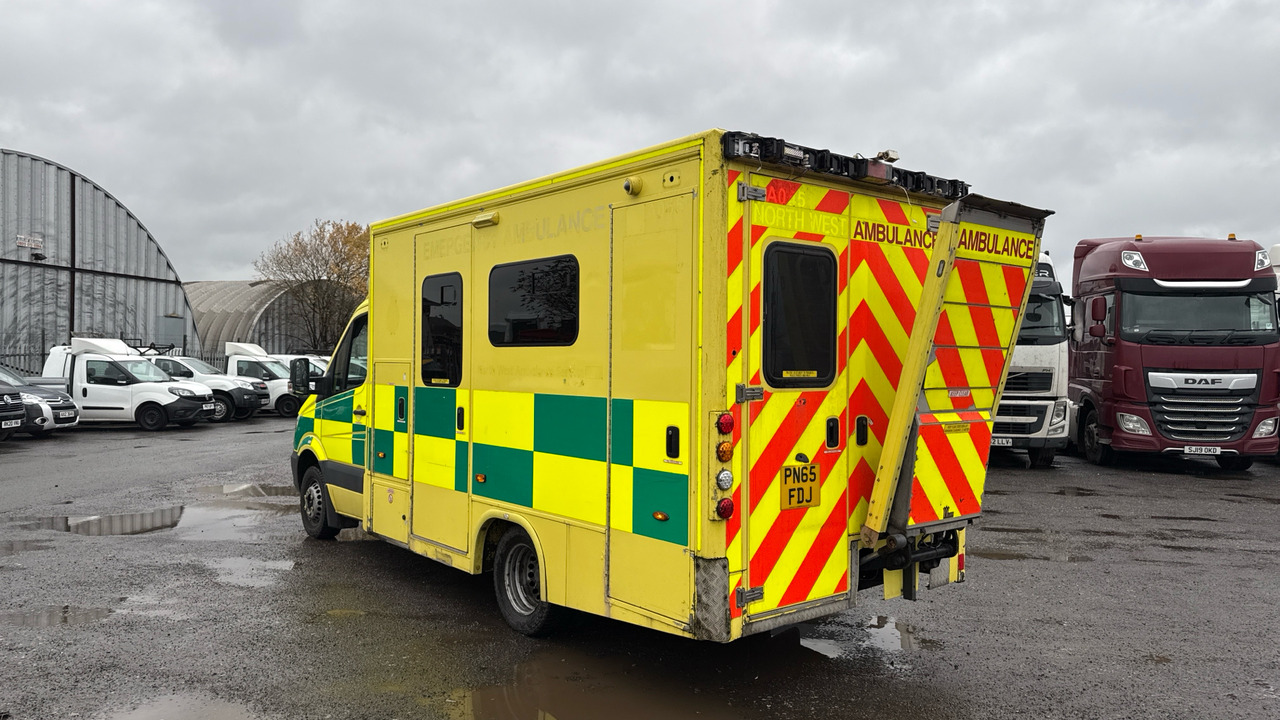 MERCEDES-BENZ SPRINTER 519 CDI - Ambulance: picture 3 MERCEDES-BENZ SPRINTER 519 CDI - Ambulance: picture 3