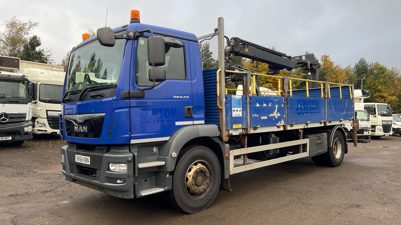 Man TGM 18.250 - Dropside/ Flatbed truck, Crane truck: picture 2 Man TGM 18.250 - Dropside/ Flatbed truck, Crane truck: picture 2