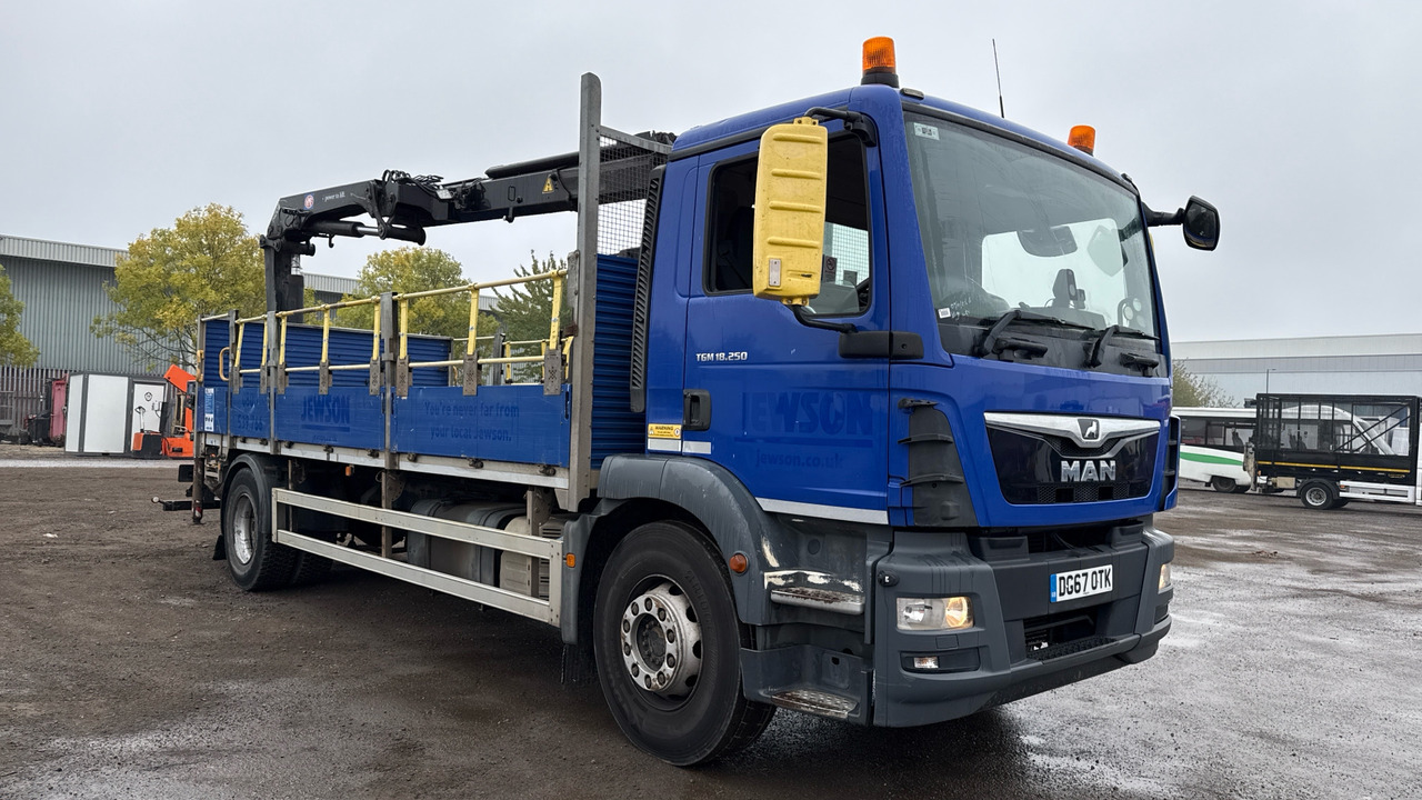 Man TGM 18.250 - Dropside/ Flatbed truck, Crane truck: picture 1 Man TGM 18.250 - Dropside/ Flatbed truck, Crane truck: picture 1