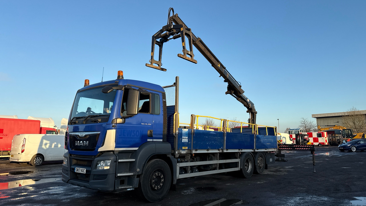 Man TGS 26.360 - Dropside/ Flatbed truck, Crane truck: picture 2 Man TGS 26.360 - Dropside/ Flatbed truck, Crane truck: picture 2