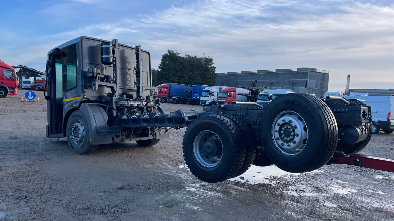 Mercedes-Benz Econic - Cab chassis truck, Electric truck: picture 4 Mercedes-Benz Econic - Cab chassis truck, Electric truck: picture 4