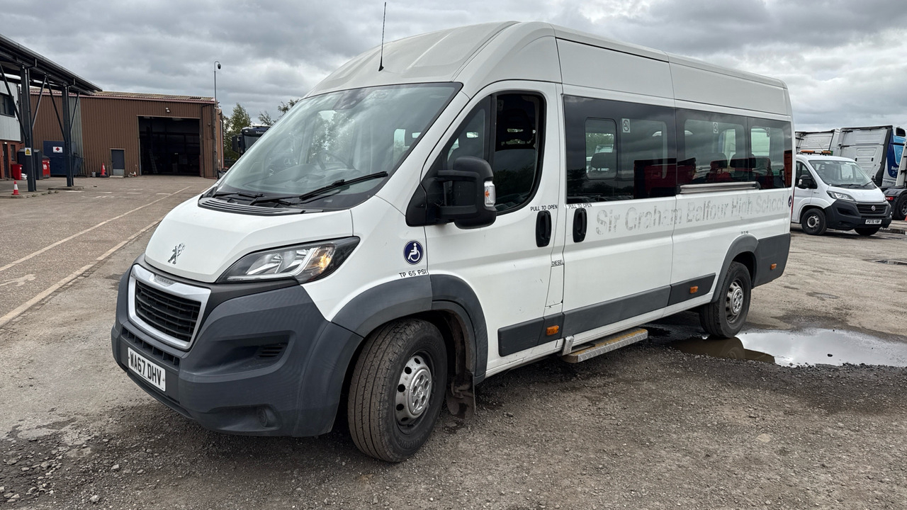 PEUGEOT BOXER 2.0 BLUEHDI 130PS - Minibus, Passenger van: picture 2 PEUGEOT BOXER 2.0 BLUEHDI 130PS - Minibus, Passenger van: picture 2