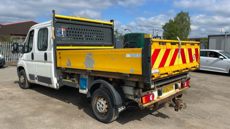 PEUGEOT BOXER 335 2.0 BLUEHDI 130PS - Tipper van: picture 3 PEUGEOT BOXER 335 2.0 BLUEHDI 130PS - Tipper van: picture 3