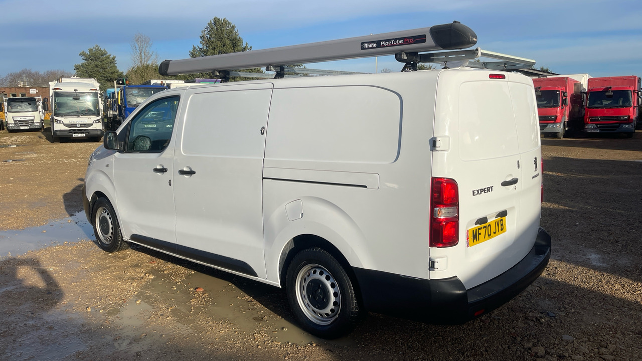 PEUGEOT EXPERT PROFESSIONAL 1200 1.5 BLUEHDI 100PS - Small van: picture 3 PEUGEOT EXPERT PROFESSIONAL 1200 1.5 BLUEHDI 100PS - Small van: picture 3