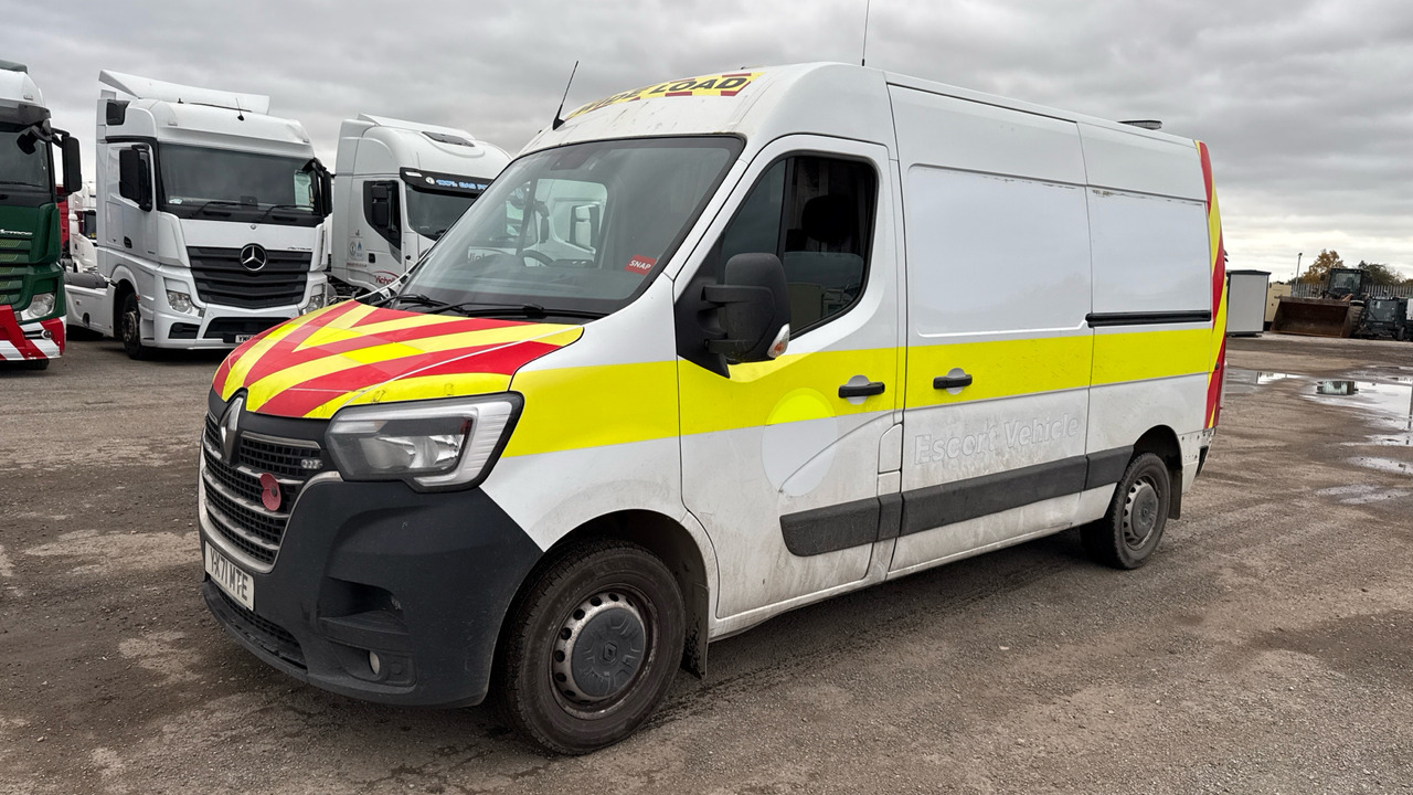 RENAULT MASTER 35 2.3 - Panel van: picture 2 RENAULT MASTER 35 2.3 - Panel van: picture 2