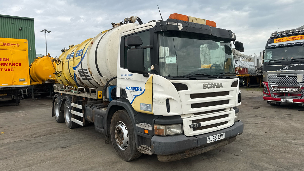 SCANIA P 310 - Vacuum truck: picture 1 SCANIA P 310 - Vacuum truck: picture 1