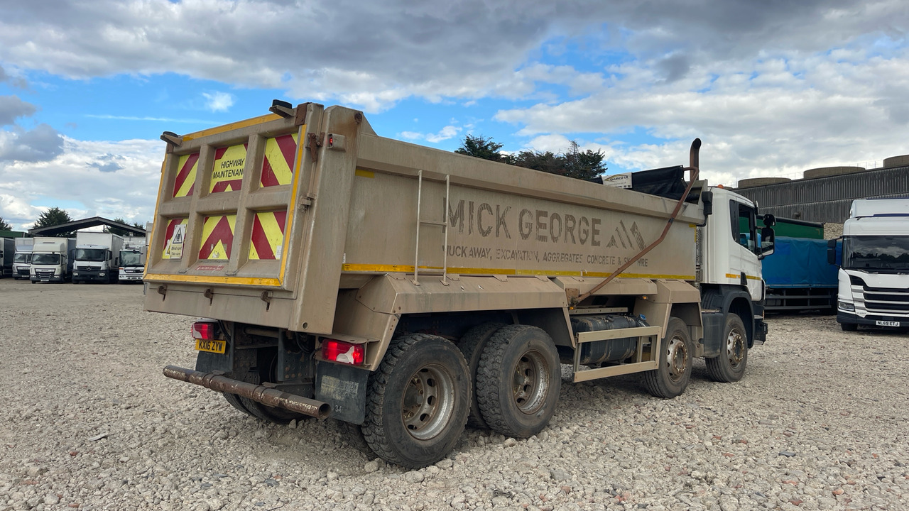 SCANIA P 370 - Tipper: picture 4 SCANIA P 370 - Tipper: picture 4