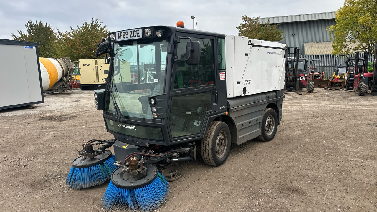 SCHMIDT SWINGO 200 - Road sweeper: picture 2 SCHMIDT SWINGO 200 - Road sweeper: picture 2