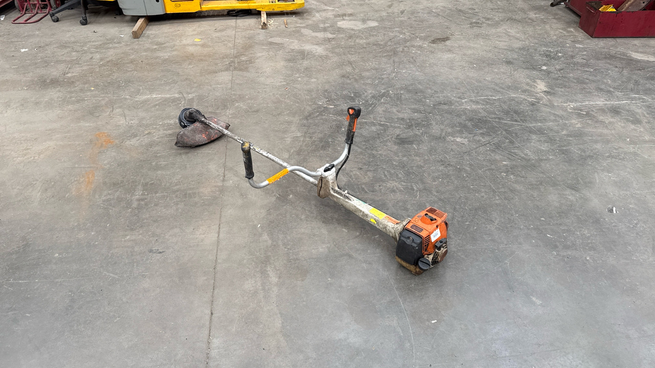 STIHL FS45C STRIMMER - Construction equipment: picture 1 STIHL FS45C STRIMMER - Construction equipment: picture 1