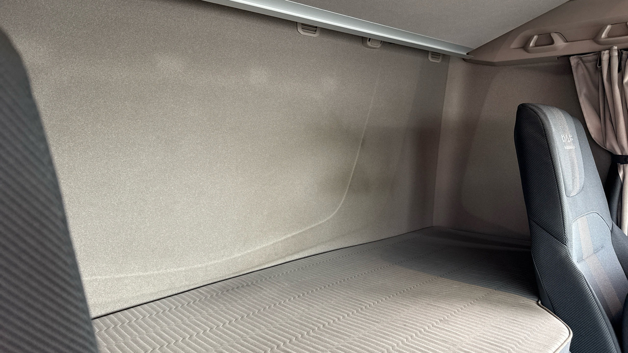 Tractor unit Daf XF: picture 8 Tractor unit Daf XF: picture 8