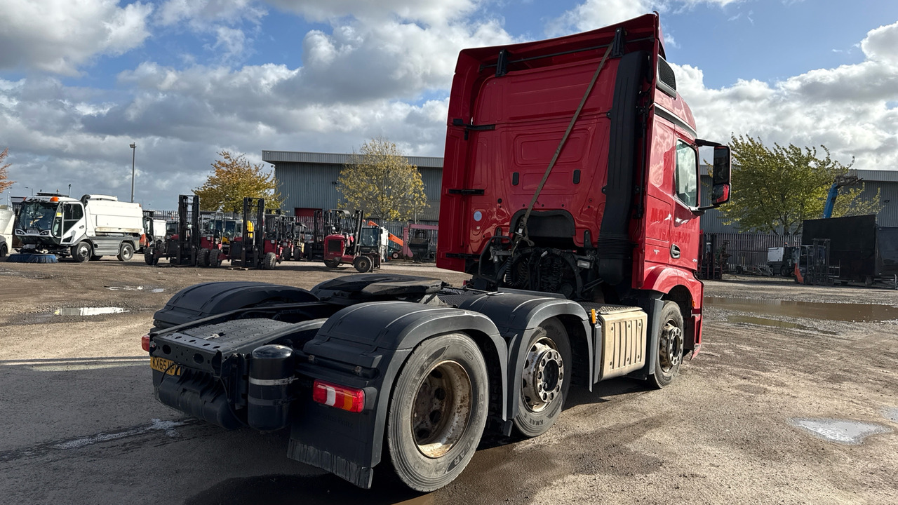 MERCEDES-BENZ ACTROS 2543 - Tractor unit: picture 4 MERCEDES-BENZ ACTROS 2543 - Tractor unit: picture 4