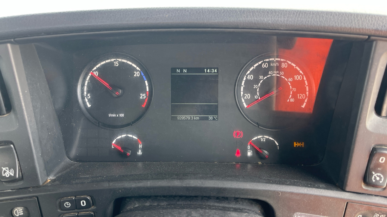 Tractor unit SCANIA R 400: picture 6