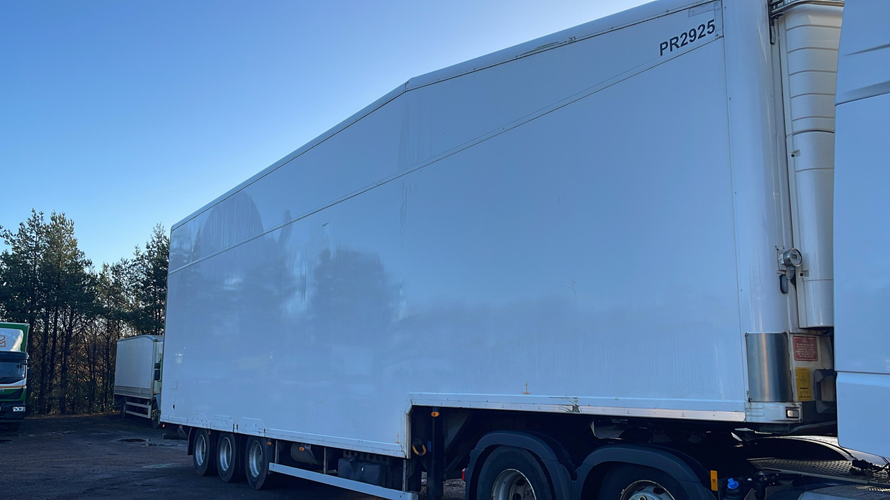 GRAY & ADAMS FRIDGE BOX DOUBLE DECK STEPFRAME - Trailer: picture 1 GRAY & ADAMS FRIDGE BOX DOUBLE DECK STEPFRAME - Trailer: picture 1