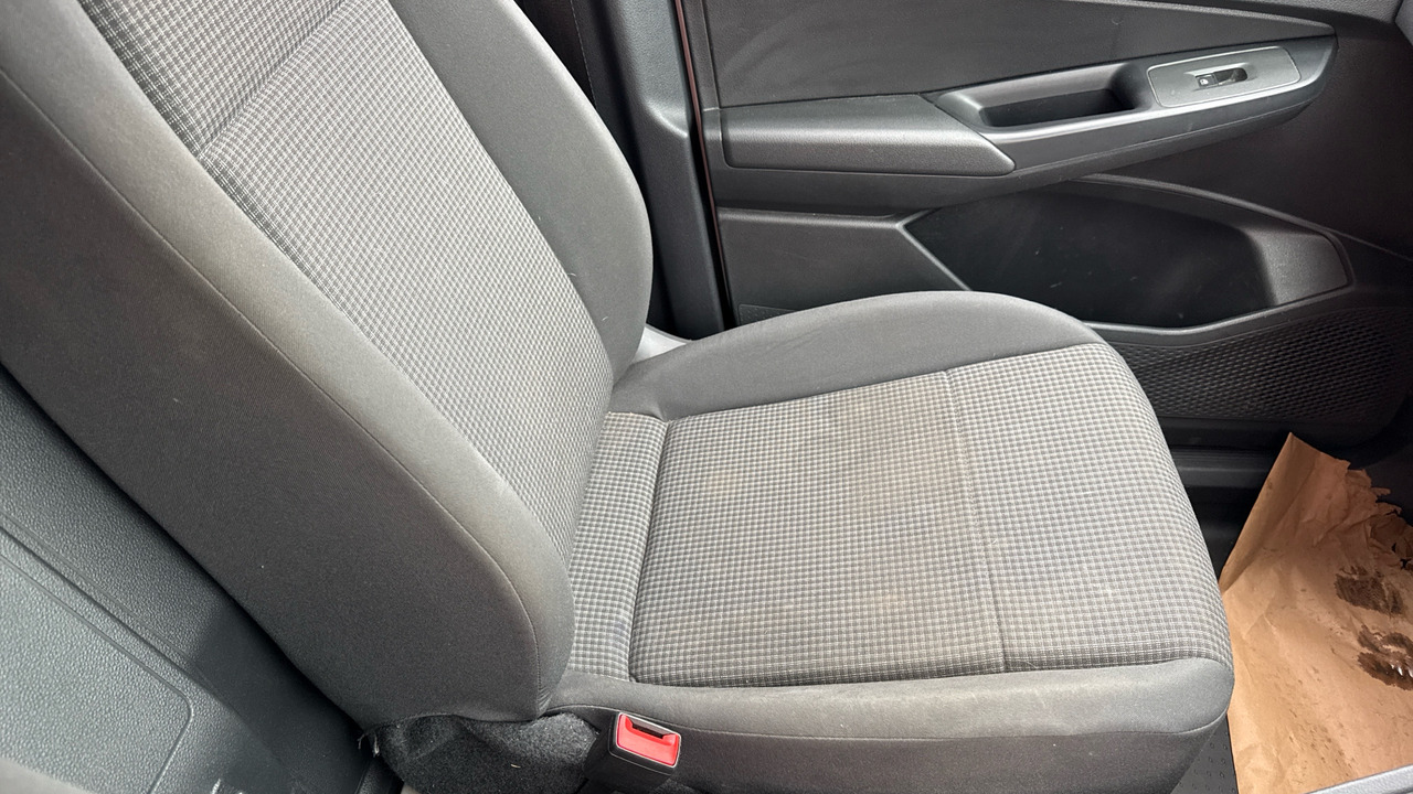 Small van VOLKSWAGEN CADDY  C20 2.0 TDI 102PS MAXI: picture 8 Small van VOLKSWAGEN CADDY  C20 2.0 TDI 102PS MAXI: picture 8