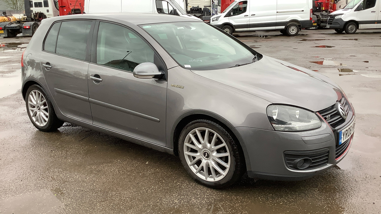 VOLKSWAGEN GOLF GT 2.0 TDI 140PS - Hatchback: picture 1 VOLKSWAGEN GOLF GT 2.0 TDI 140PS - Hatchback: picture 1