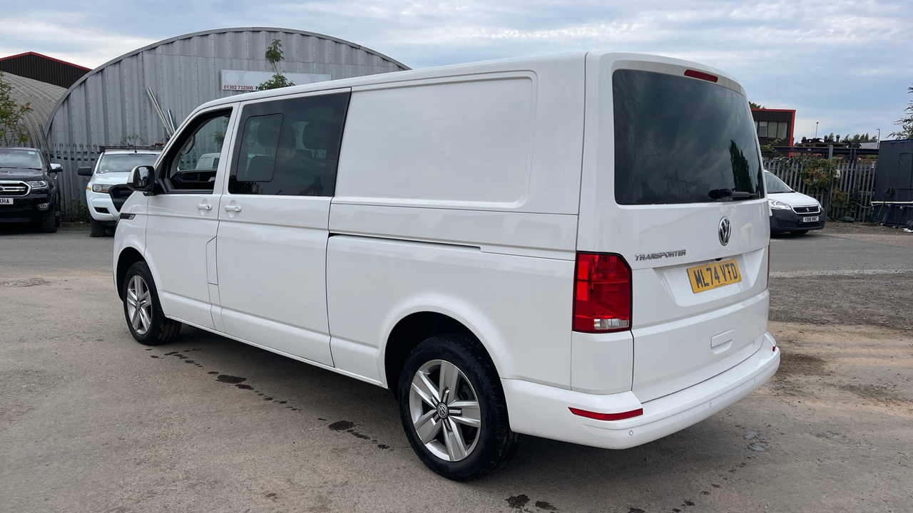 VOLKSWAGEN TRANSPORTER T32 2.0 TDI 150PS HIGHLINE - Combi van: picture 3 VOLKSWAGEN TRANSPORTER T32 2.0 TDI 150PS HIGHLINE - Combi van: picture 3