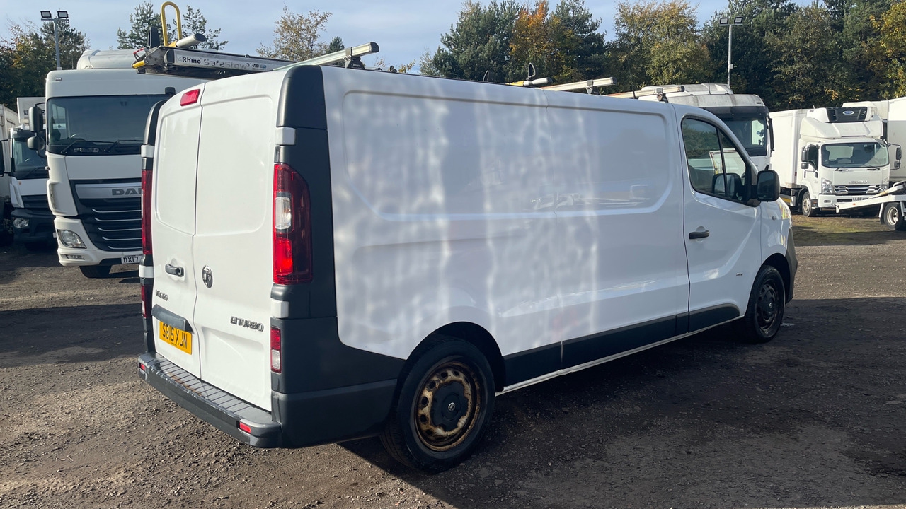 Vauxhall Vivaro 2900 1.6 CDTI 120PS - Small van: picture 4 Vauxhall Vivaro 2900 1.6 CDTI 120PS - Small van: picture 4
