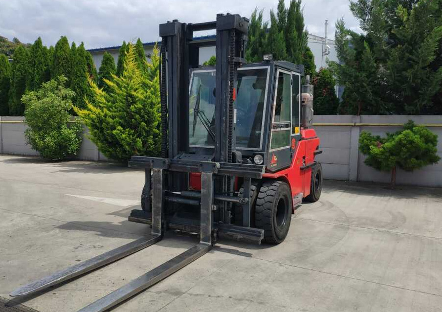 Dan Truck 9680 DD - Diesel forklift: picture 1 Dan Truck 9680 DD - Diesel forklift: picture 1