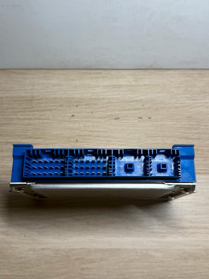 ATEGO KNORR-BREMSE ABS Steuergerät A0004467214 - ECU for Truck: picture 4 ATEGO KNORR-BREMSE ABS Steuergerät A0004467214 - ECU for Truck: picture 4