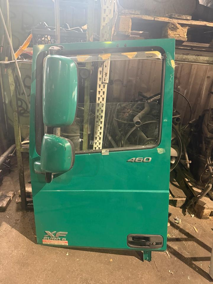 DAF XF 460 EU6 Fahrertür Grün Links Spiegel Innenverkleidung - Door and parts for Truck: picture 1 DAF XF 460 EU6 Fahrertür Grün Links Spiegel Innenverkleidung - Door and parts for Truck: picture 1