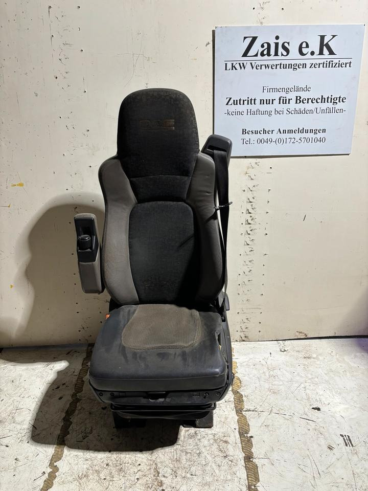 DAF XF Fahrersitz mit Luft - Seat for Truck: picture 1 DAF XF Fahrersitz mit Luft - Seat for Truck: picture 1