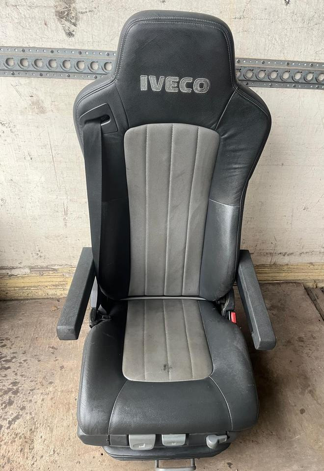 IVECO Stralis 450 Beifahrersitz - Seat for Truck: picture 1 IVECO Stralis 450 Beifahrersitz - Seat for Truck: picture 1